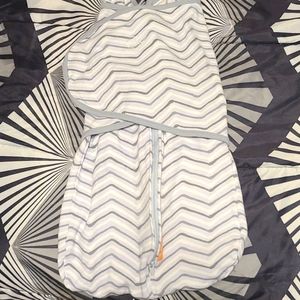 Infant swaddle size large